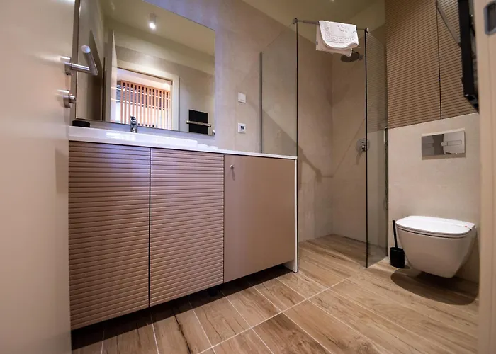 Skyhill Poljice Gondola *